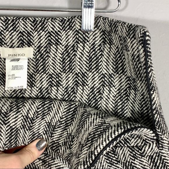 PINKO Herringbone Tweed Mini Skirt Size 10 Made in Italy - Picture 2 of 8